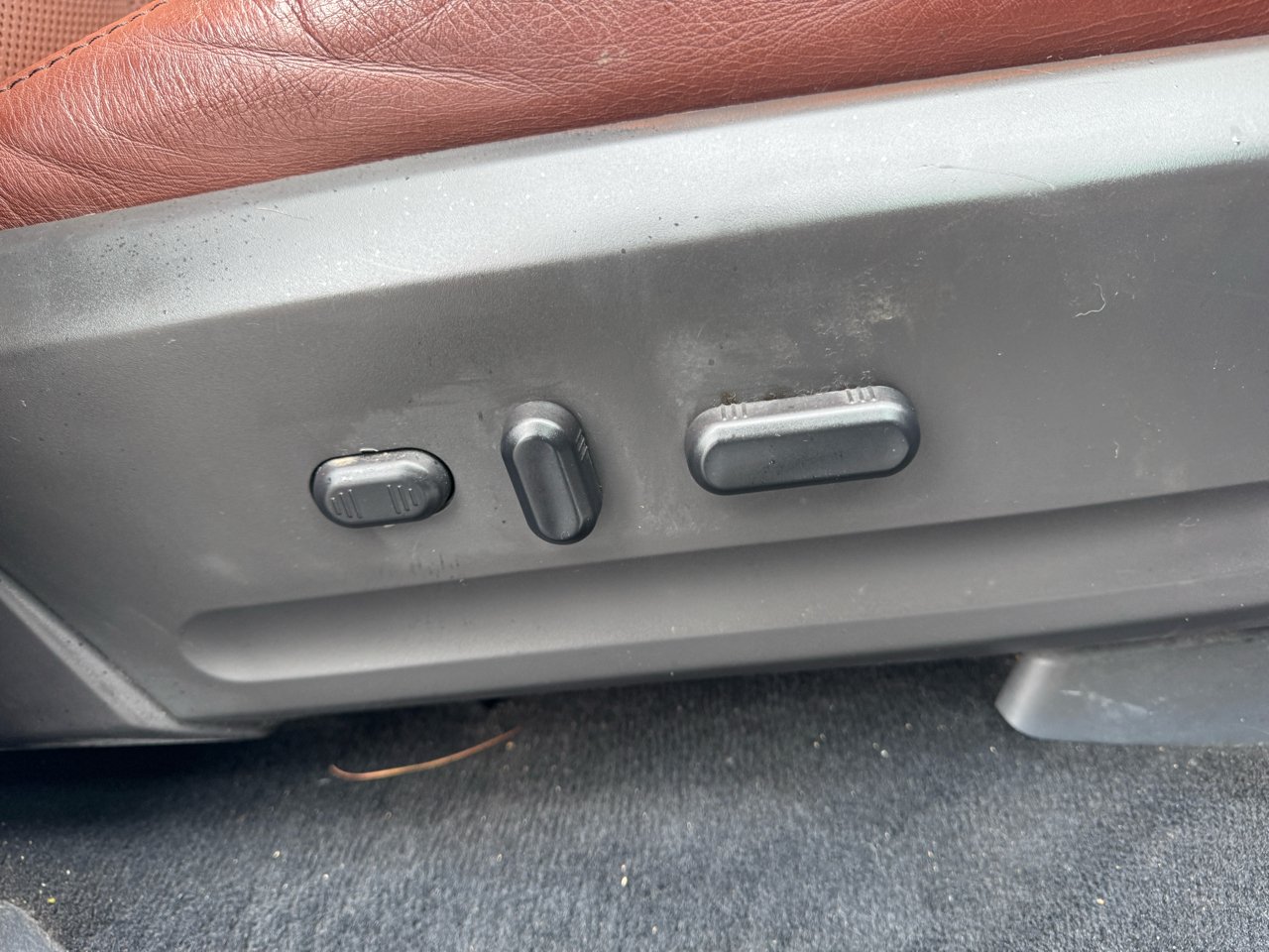 Ford Expedition King Ranch 4WD 2013