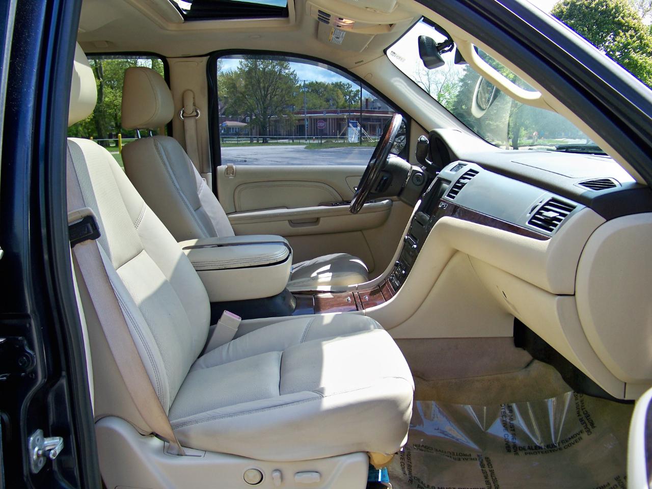 Cadillac Escalade AWD 2008