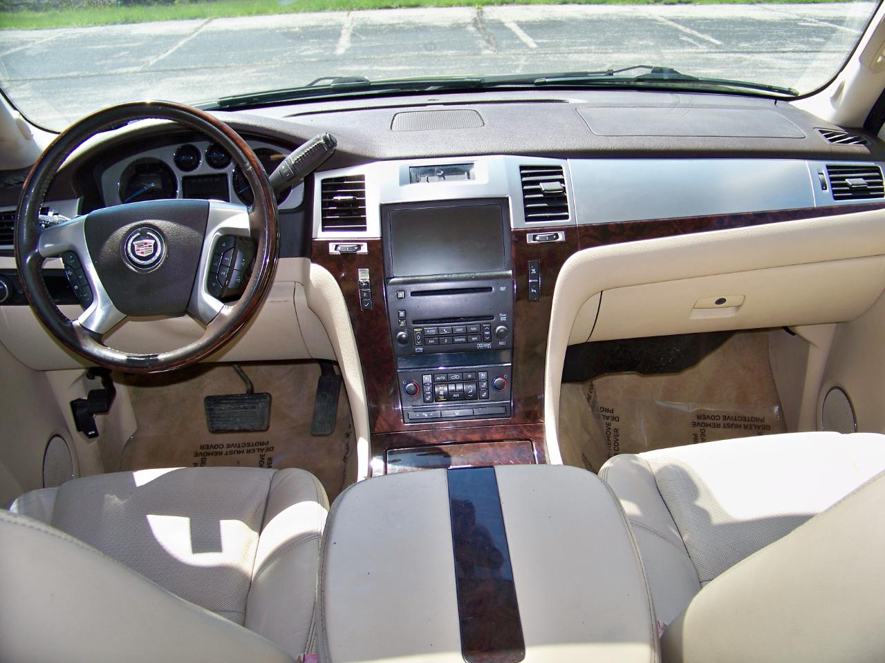 Cadillac Escalade AWD 2008
