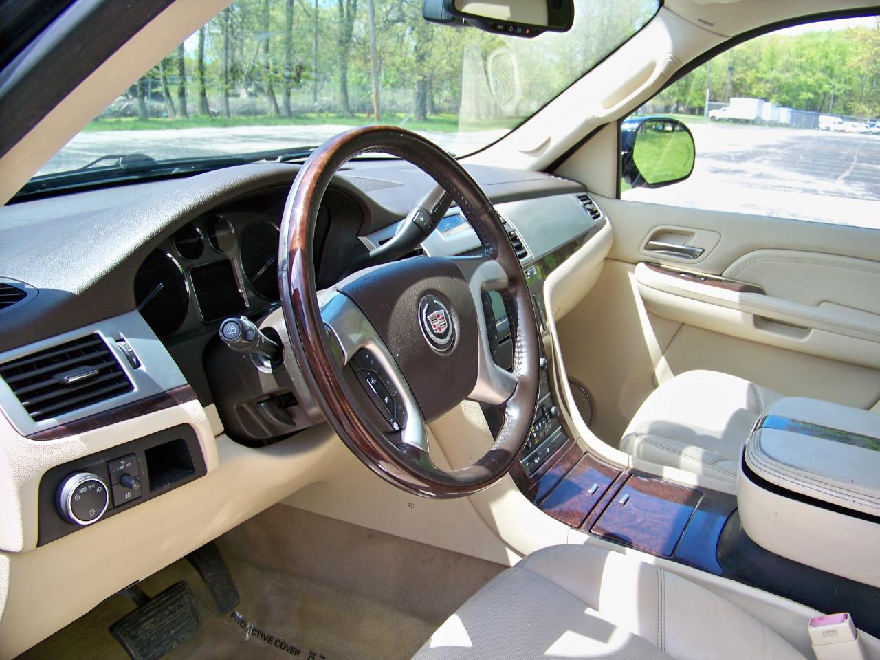Cadillac Escalade AWD 2008