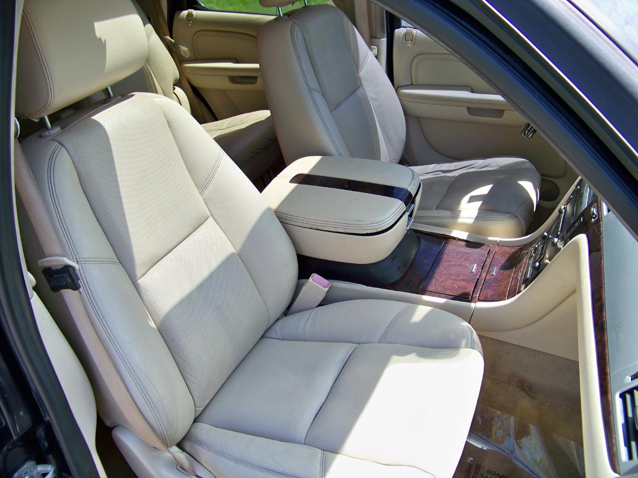 Cadillac Escalade AWD 2008