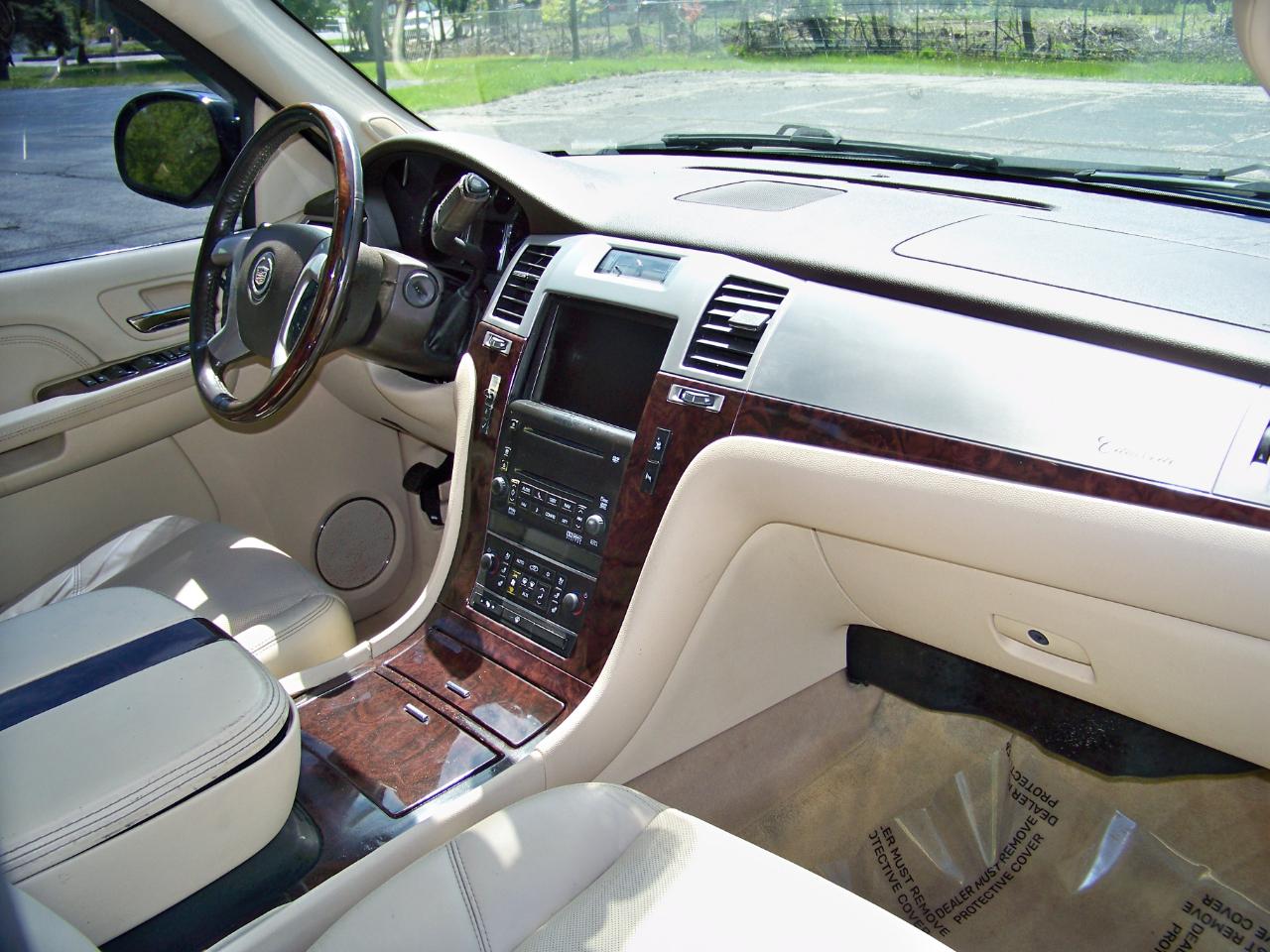 Cadillac Escalade AWD 2008