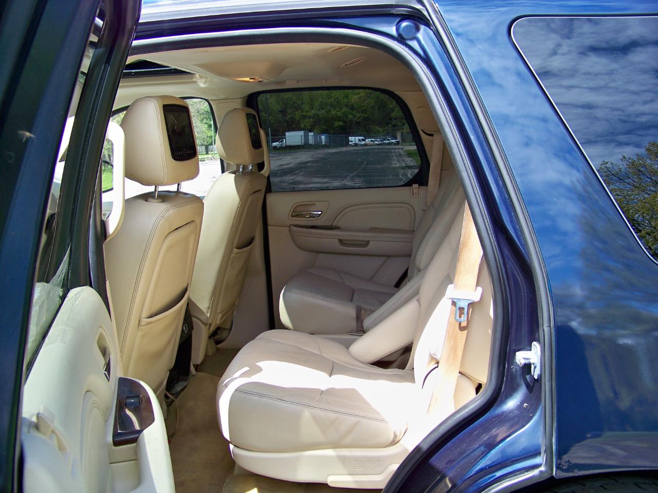 Cadillac Escalade AWD 2008