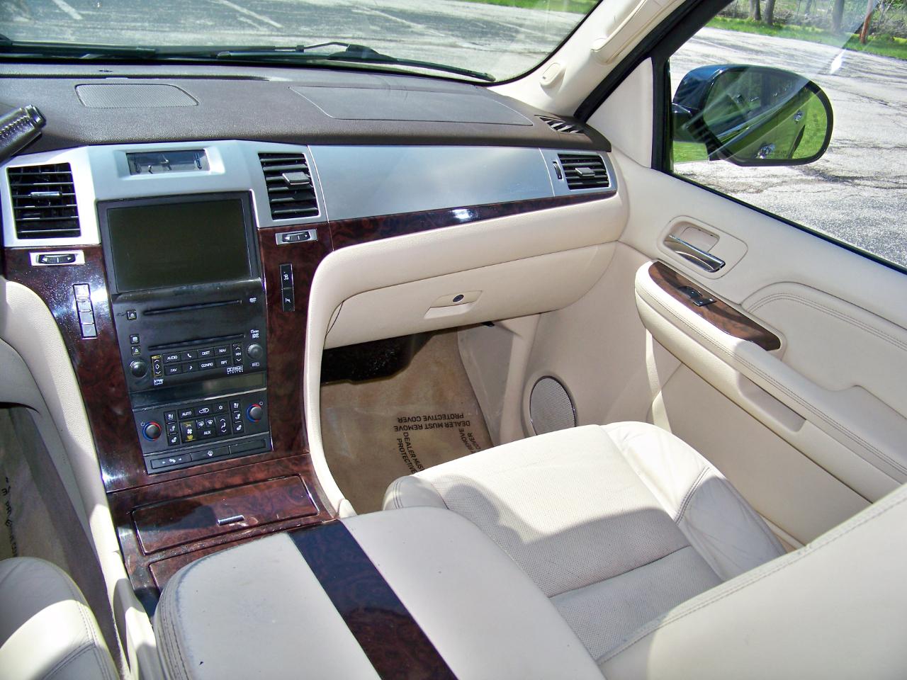 Cadillac Escalade AWD 2008