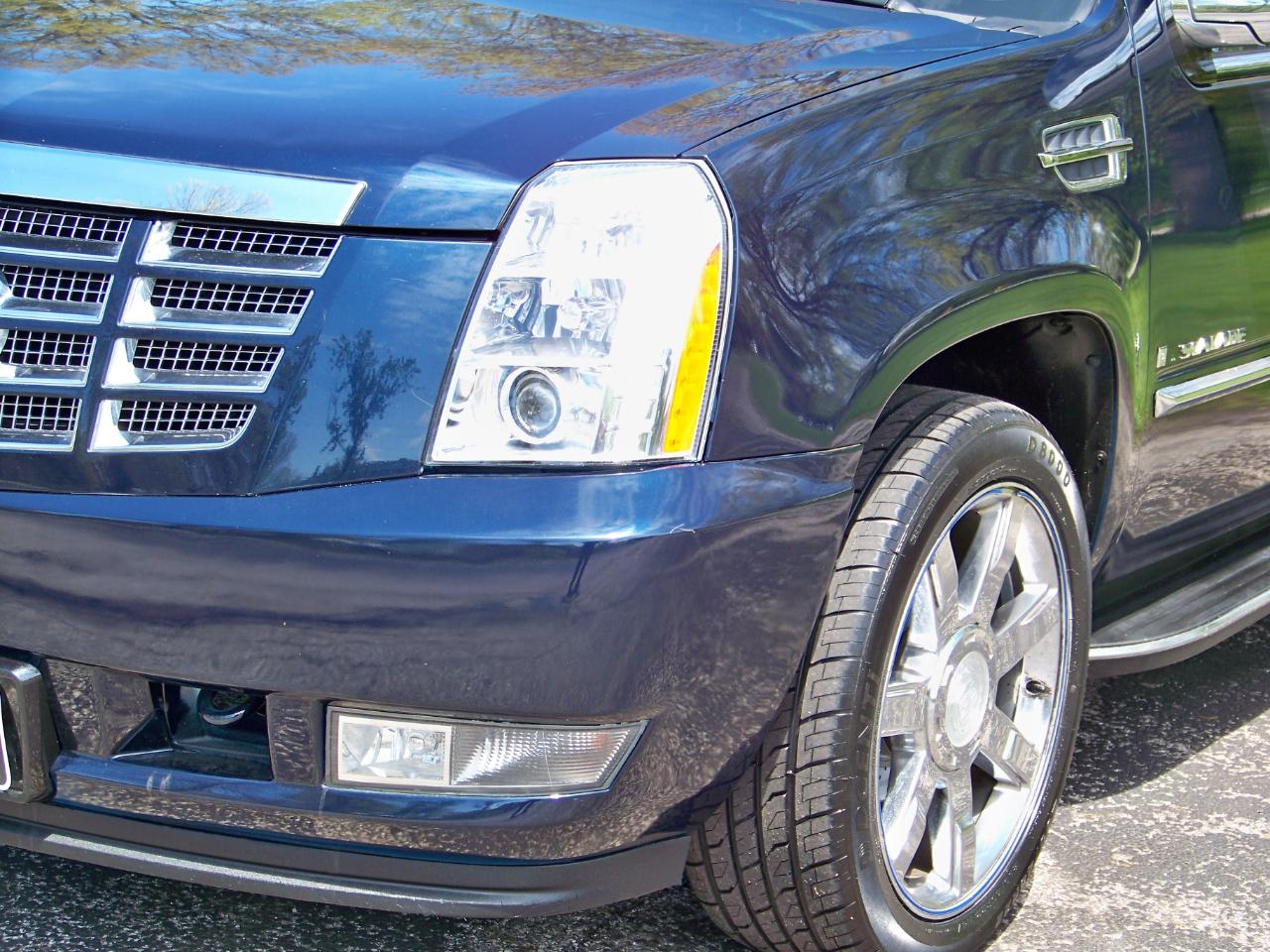 Cadillac Escalade AWD 2008