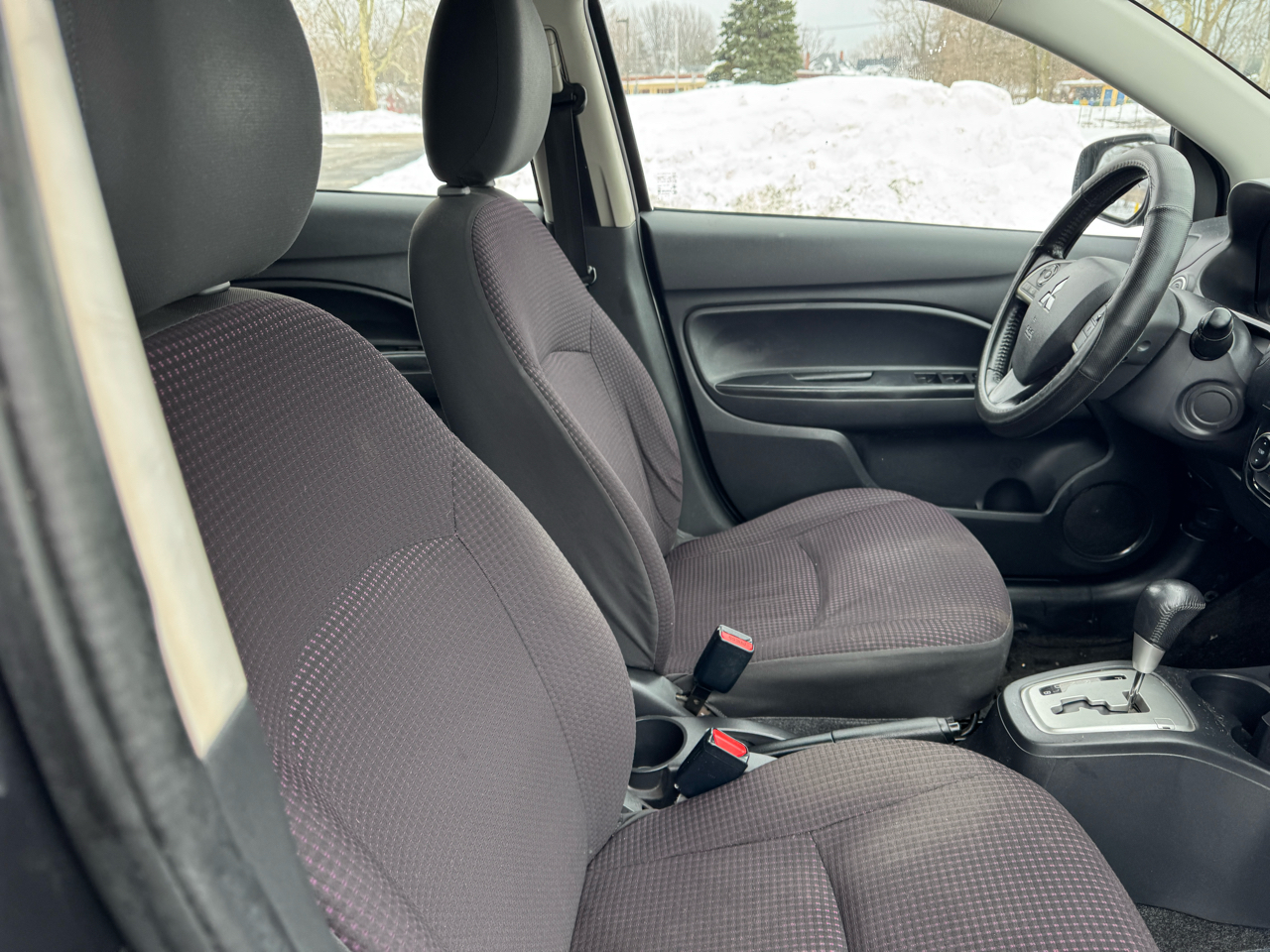 Mitsubishi Mirage DE 2014