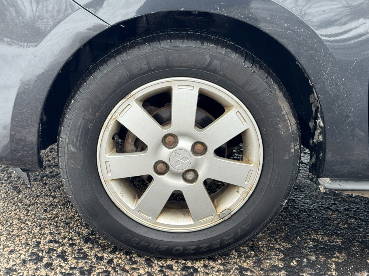 Mitsubishi Mirage DE 2014