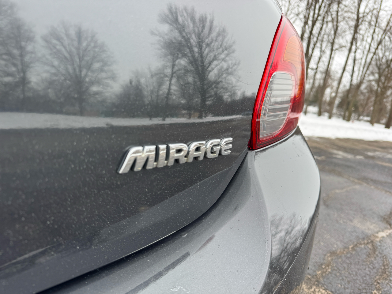 Mitsubishi Mirage DE 2014