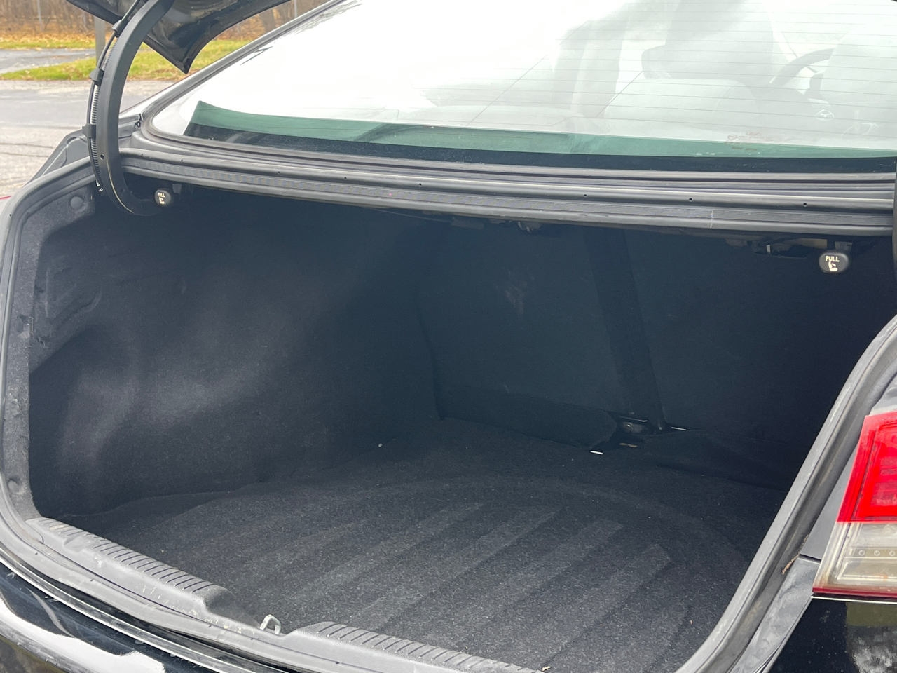 Hyundai Elantra GLS Auto 2012