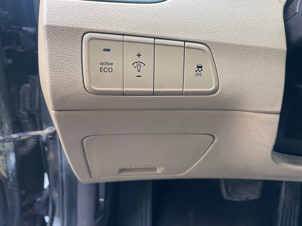 Hyundai Elantra GLS Auto 2012