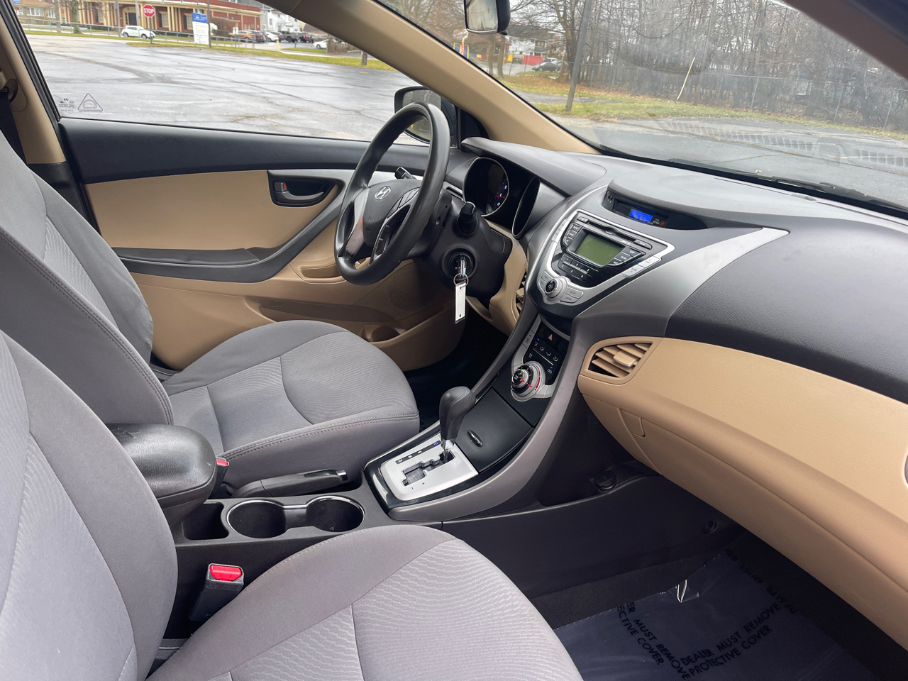 Hyundai Elantra GLS Auto 2012