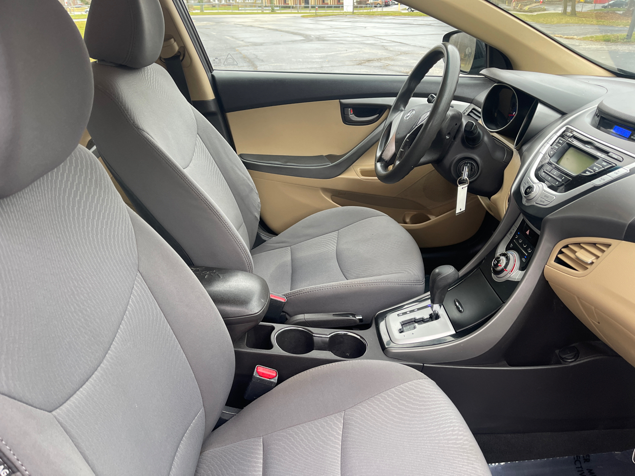 Hyundai Elantra GLS Auto 2012