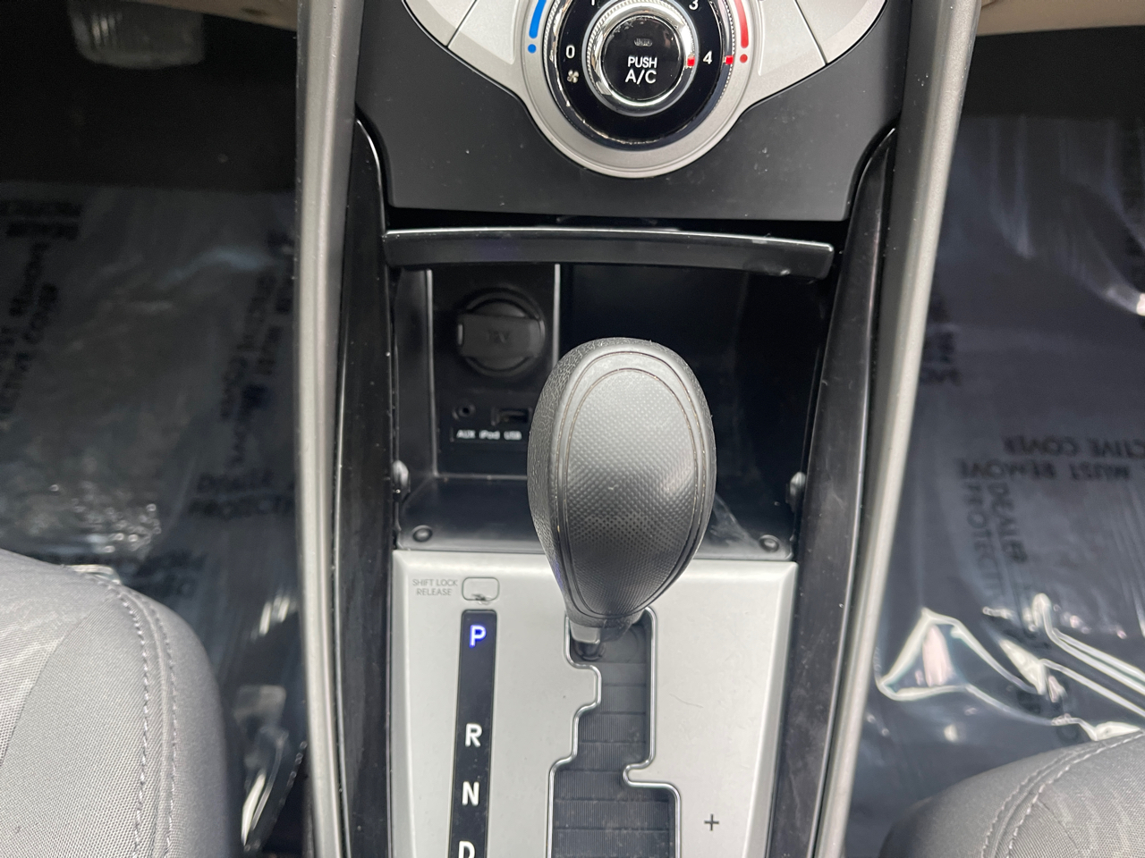 Hyundai Elantra GLS Auto 2012