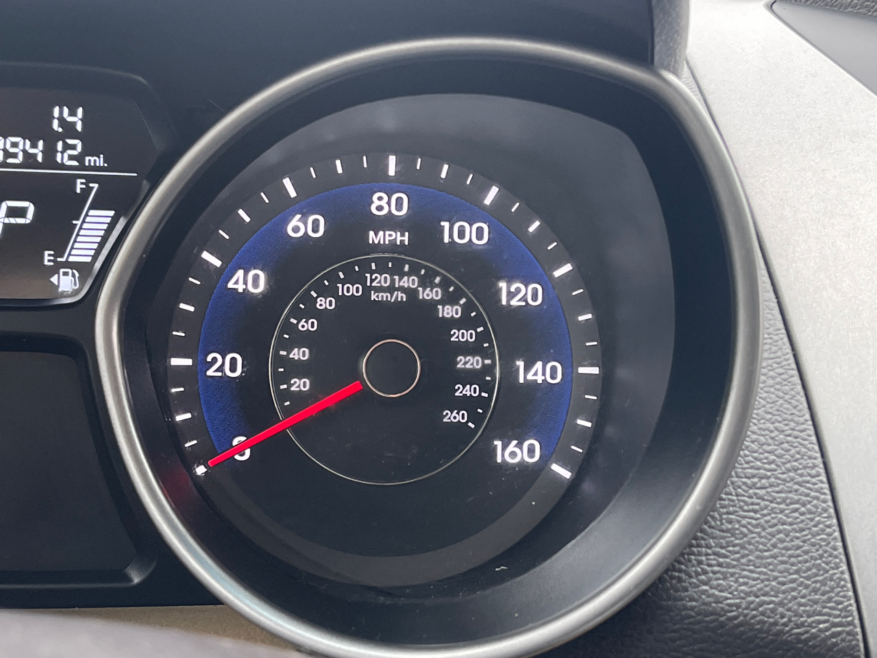 Hyundai Elantra GLS Auto 2012