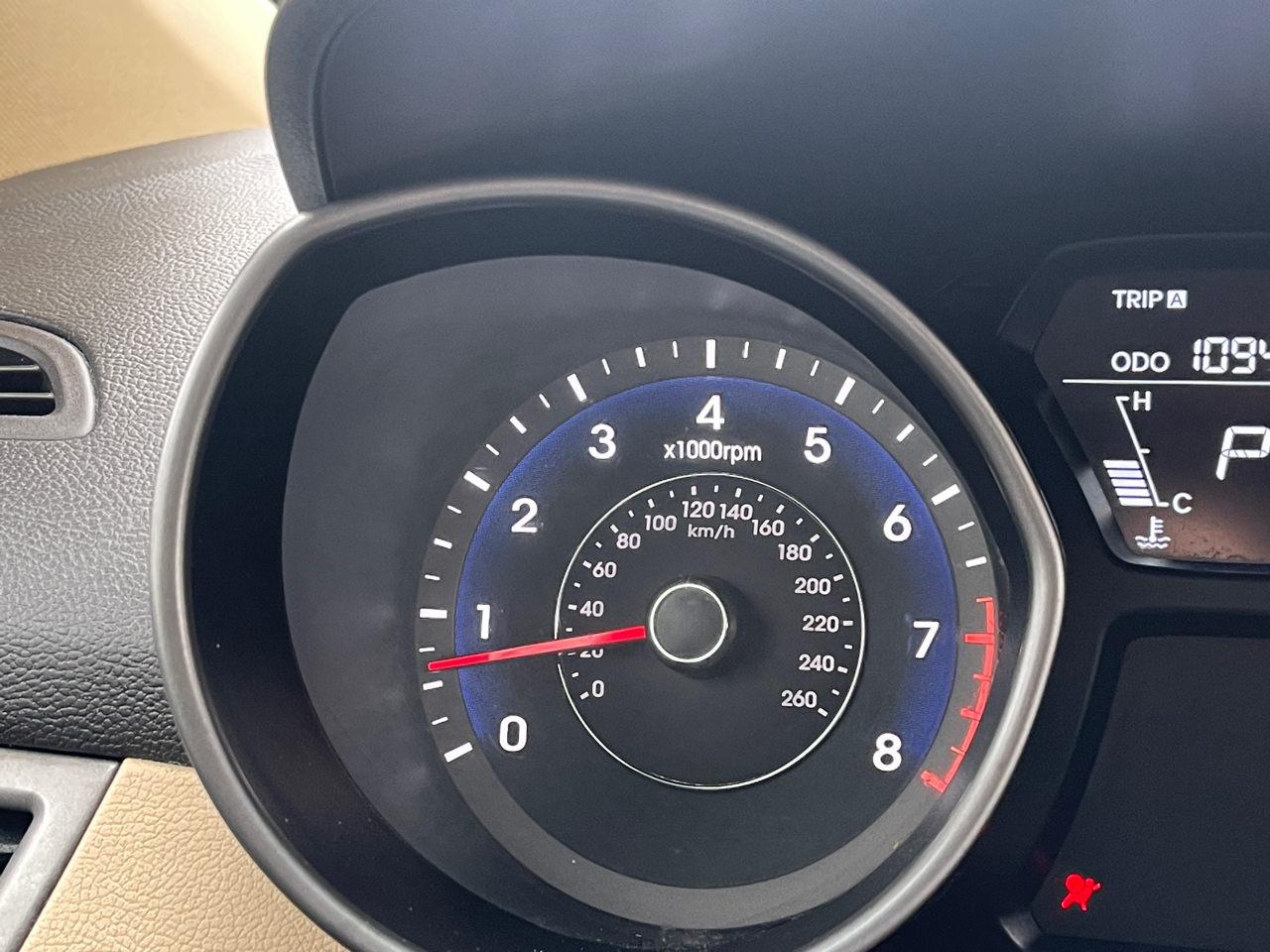 Hyundai Elantra GLS Auto 2012