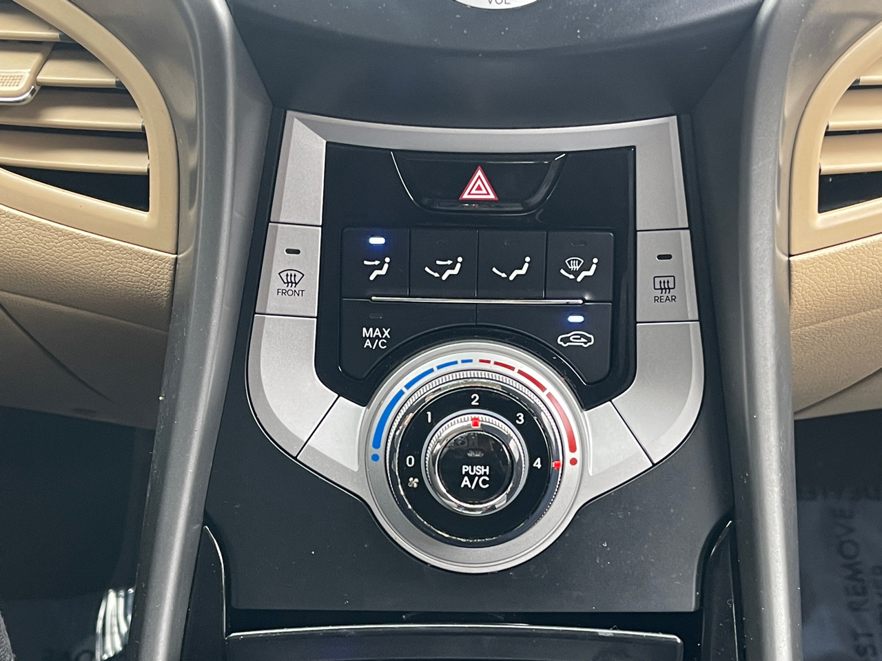 Hyundai Elantra GLS Auto 2012