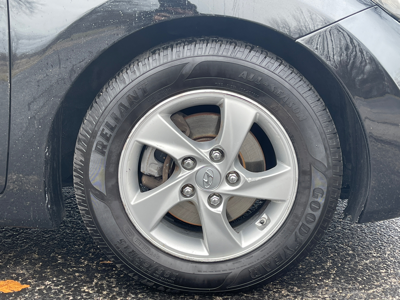 Hyundai Elantra GLS Auto 2012