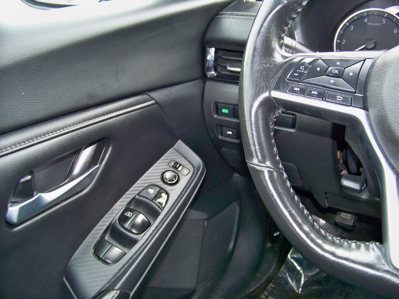 Nissan Sentra SV 4D Sedan 2021