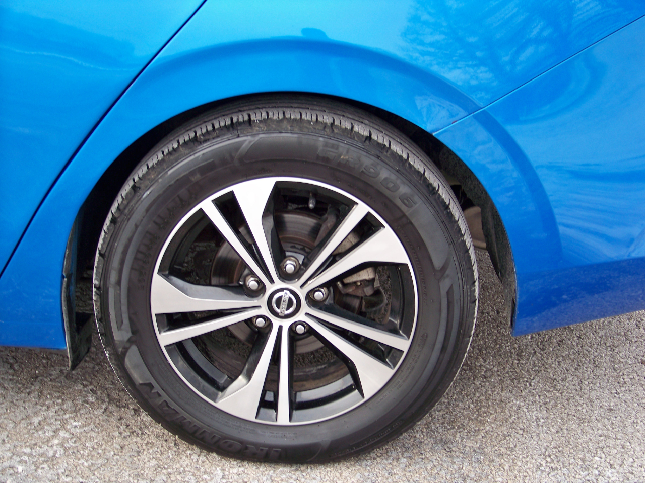 Nissan Sentra SV 4D Sedan 2021