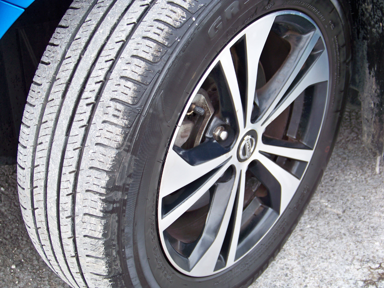 Nissan Sentra SV 4D Sedan 2021