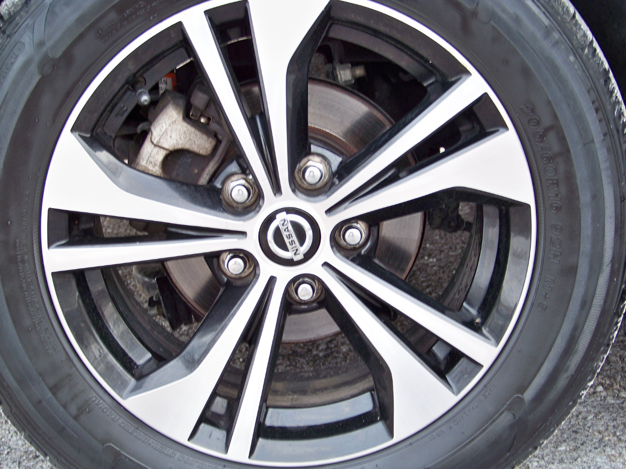 Nissan Sentra SV 4D Sedan 2021