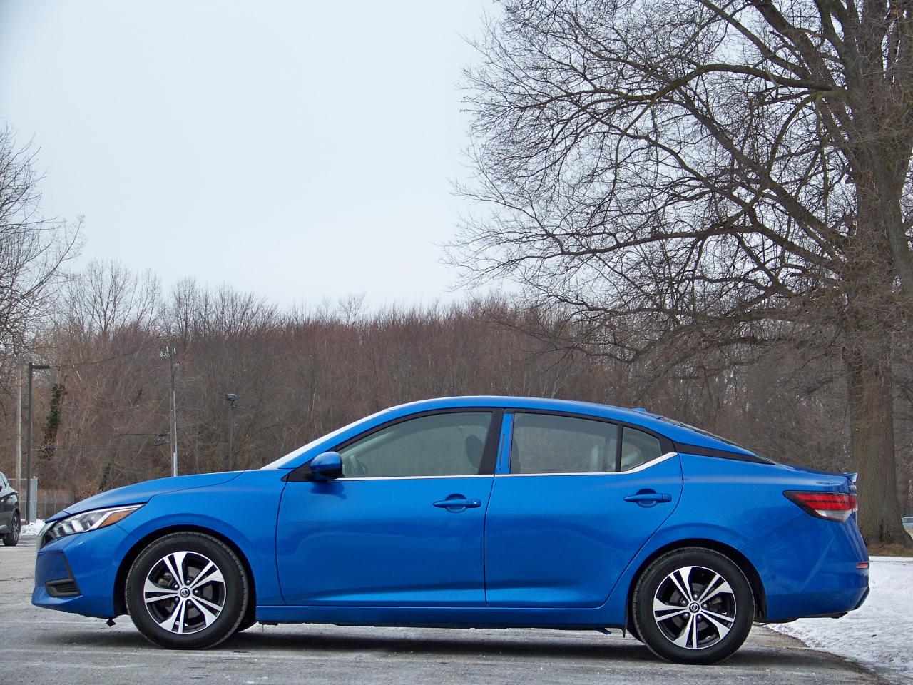 Nissan Sentra SV 4D Sedan 2021