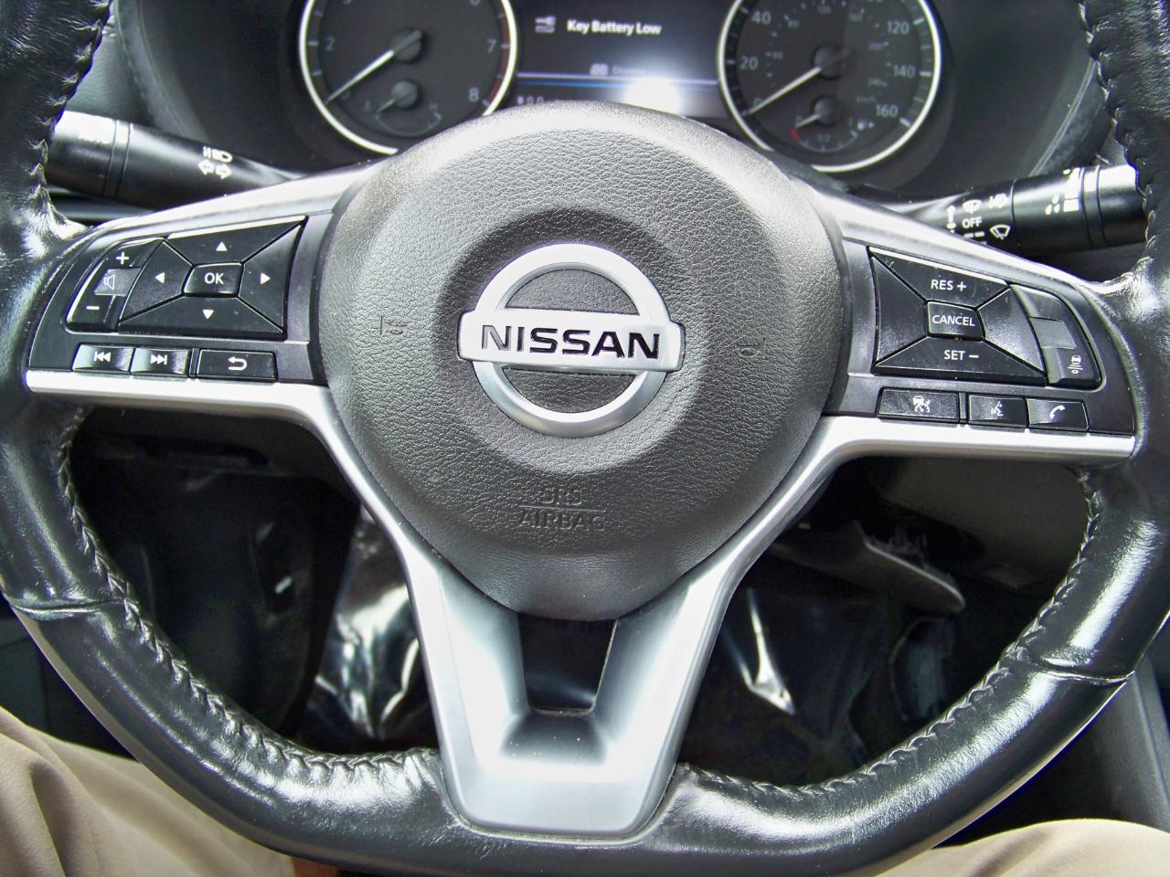 Nissan Sentra SV 4D Sedan 2021