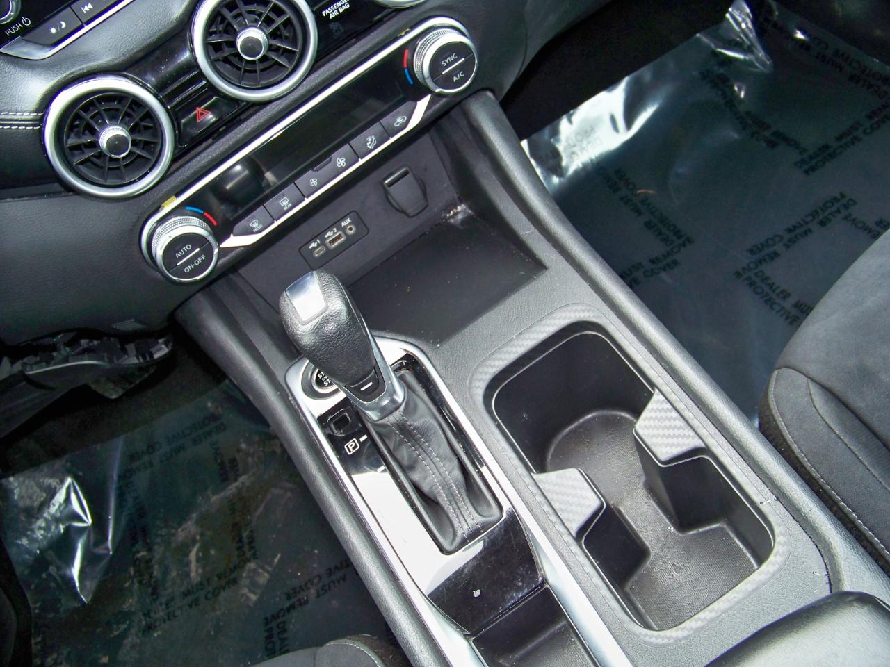 Nissan Sentra SV 4D Sedan 2021