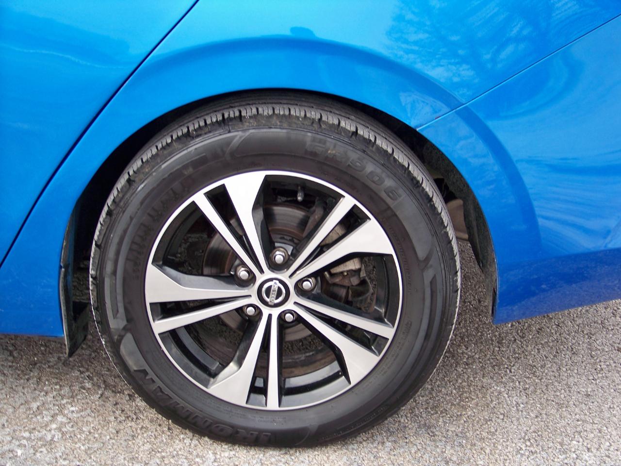 Nissan Sentra SV 4D Sedan 2021