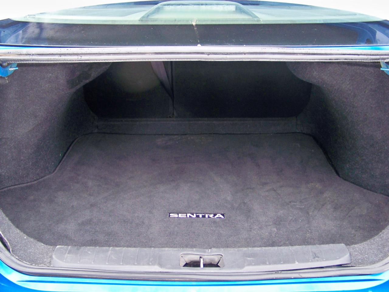 Nissan Sentra SV 4D Sedan 2021
