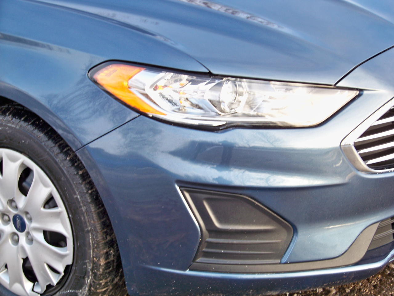 Ford Fusion 4dr Sdn I4 S 2019