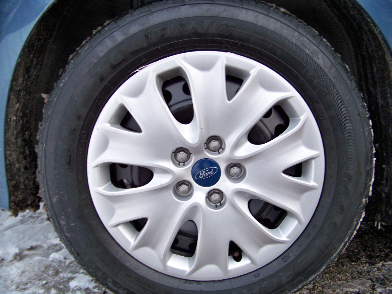 Ford Fusion 4dr Sdn I4 S 2019