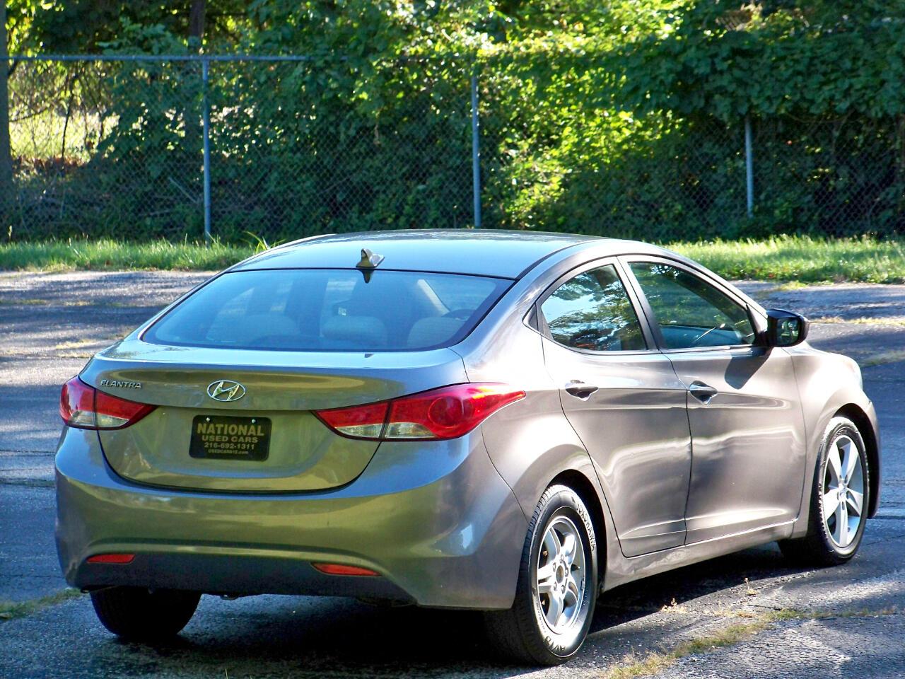 Hyundai Elantra GLS 4-Door 2013