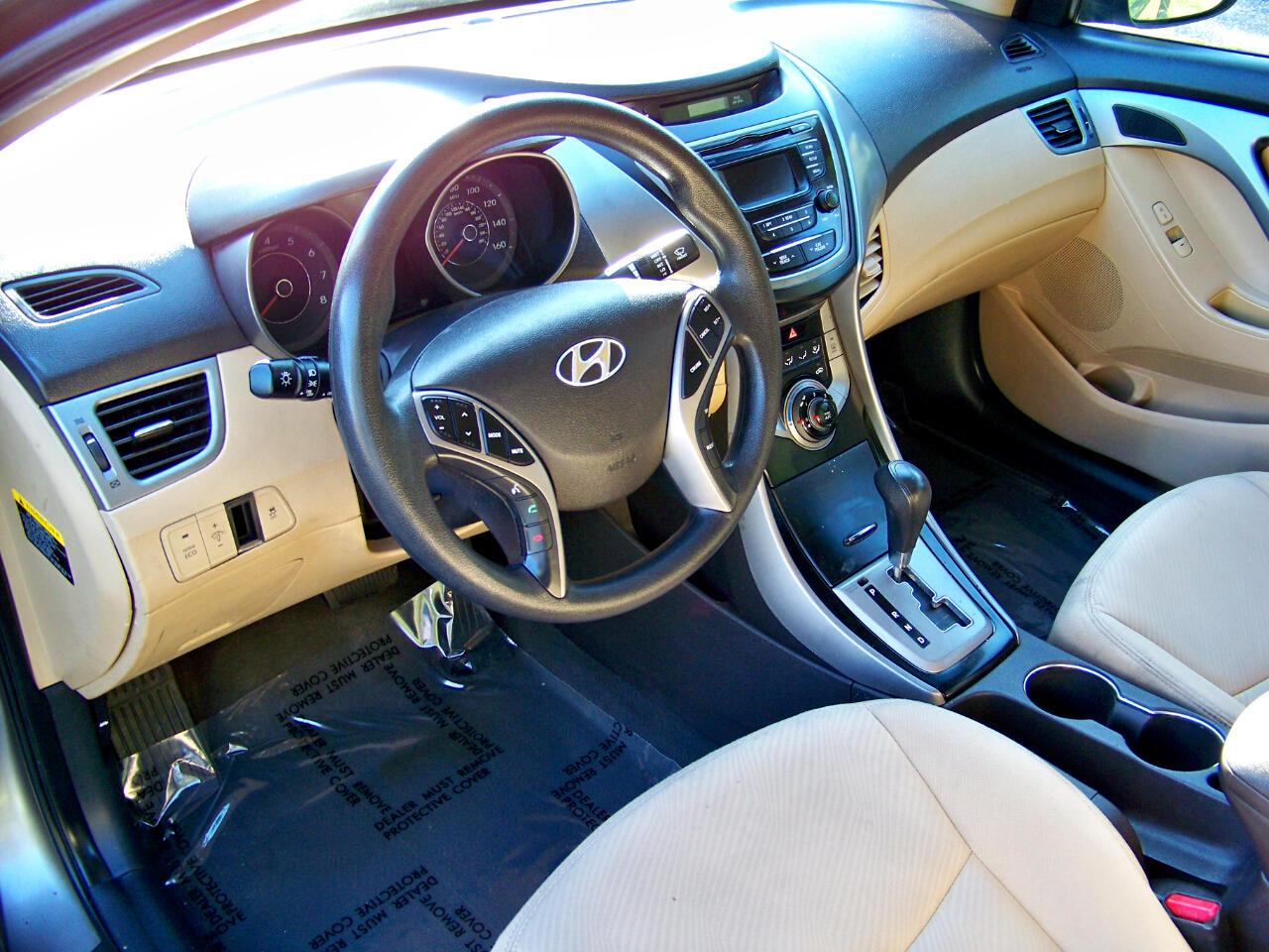 Hyundai Elantra GLS 4-Door 2013
