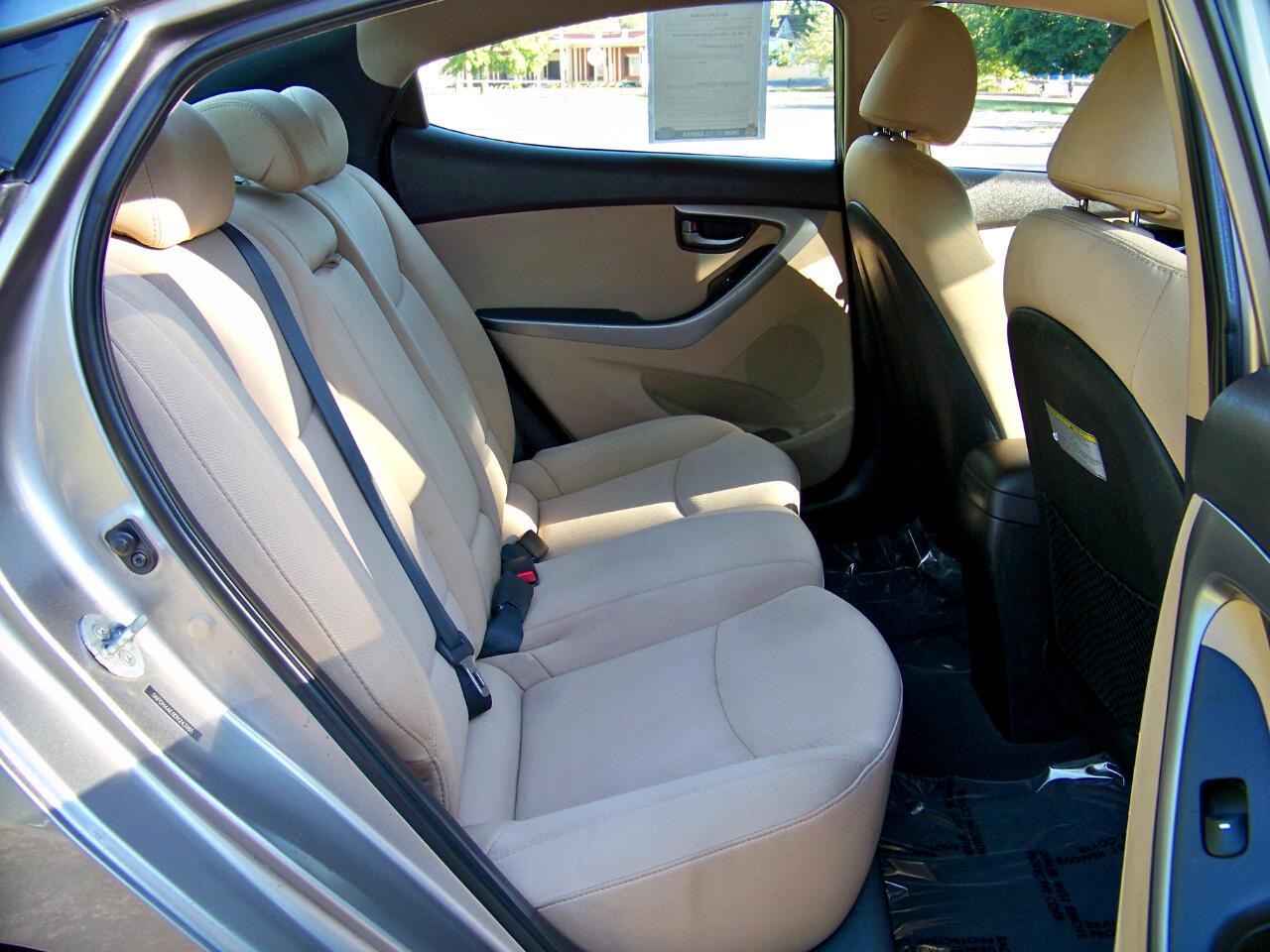 Hyundai Elantra GLS 4-Door 2013