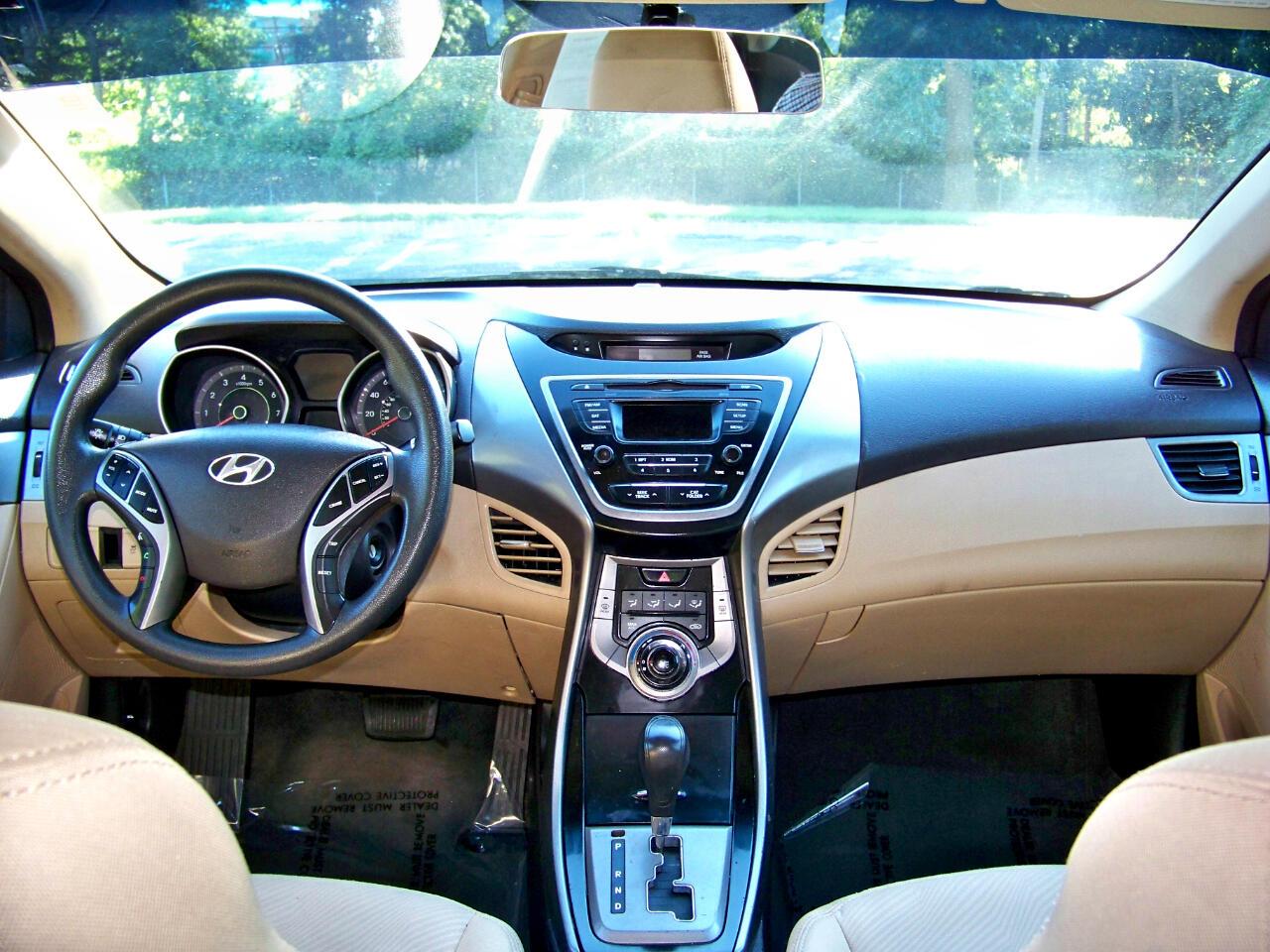 Hyundai Elantra GLS 4-Door 2013