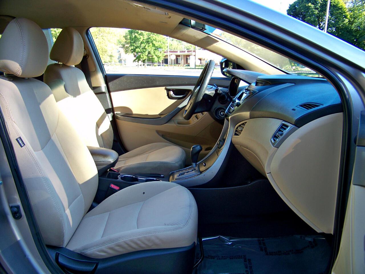 Hyundai Elantra GLS 4-Door 2013