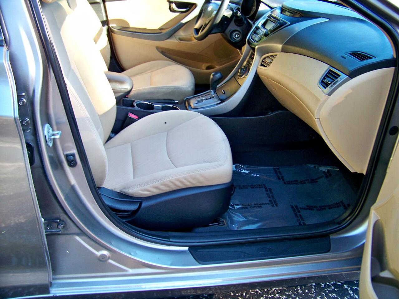 Hyundai Elantra GLS 4-Door 2013