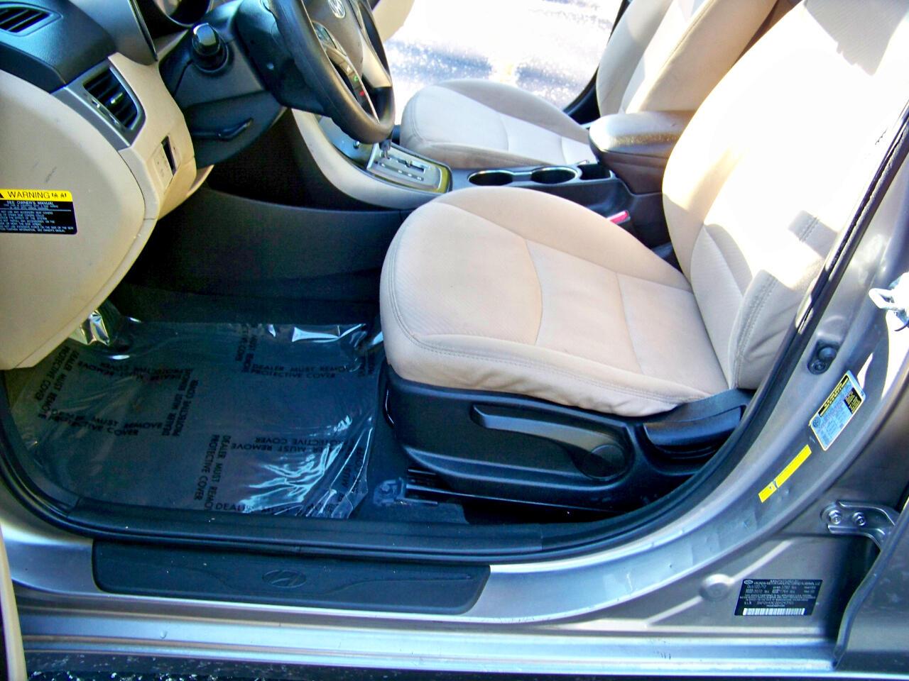 Hyundai Elantra GLS 4-Door 2013