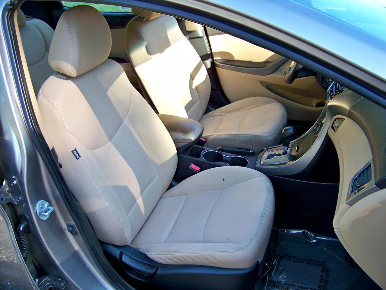 Hyundai Elantra GLS 4-Door 2013