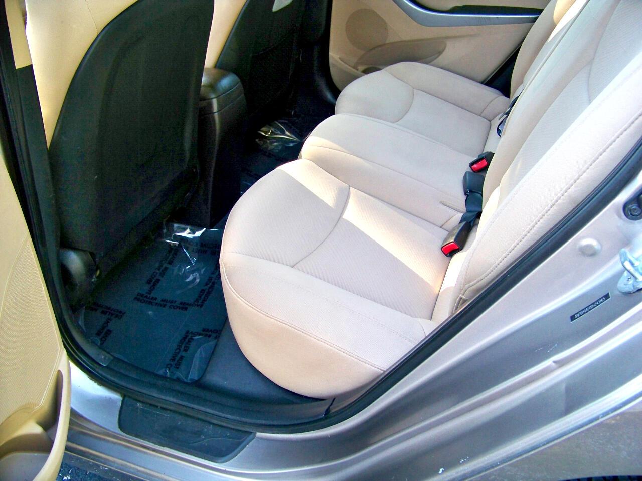 Hyundai Elantra GLS 4-Door 2013