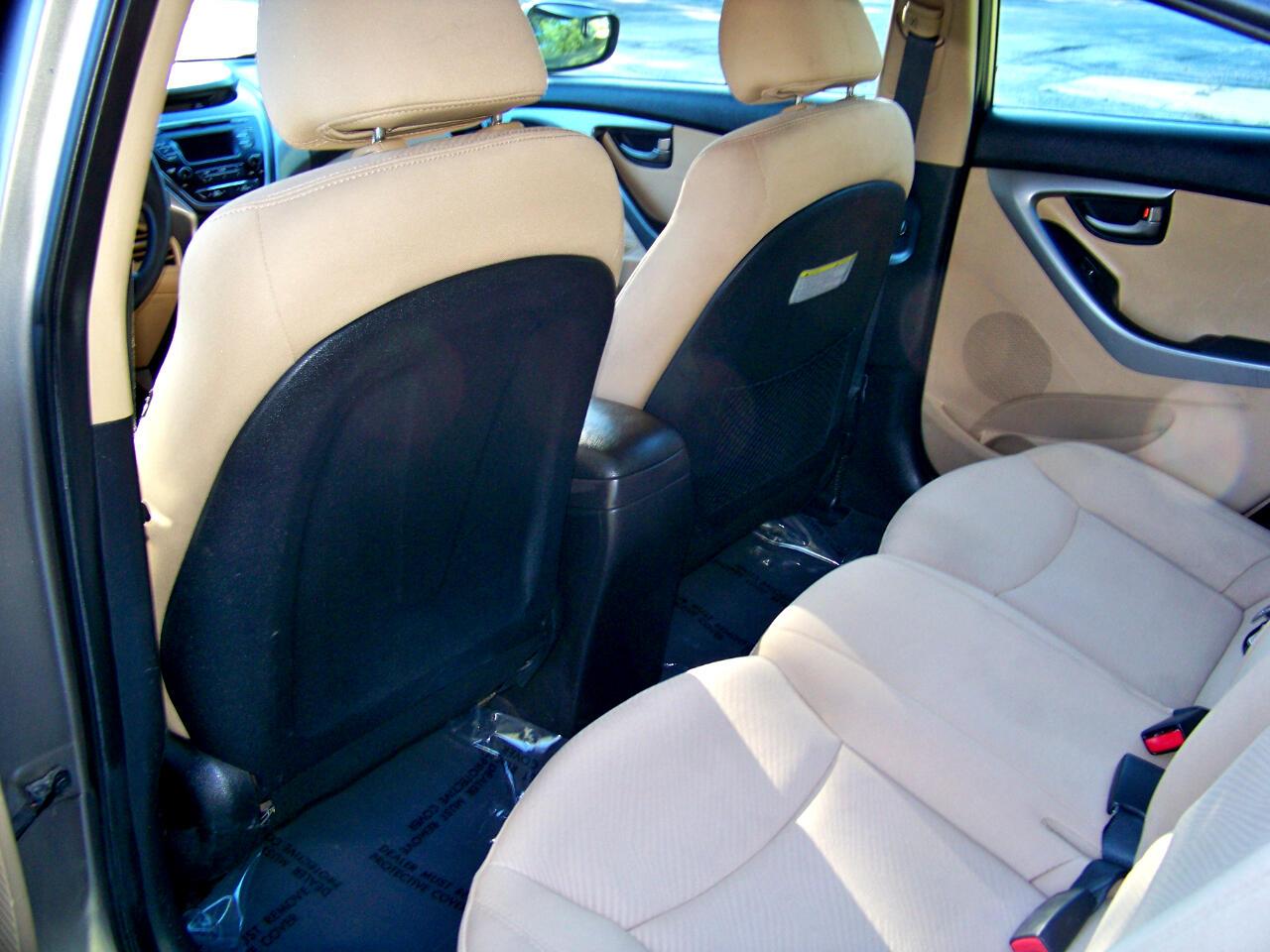 Hyundai Elantra GLS 4-Door 2013