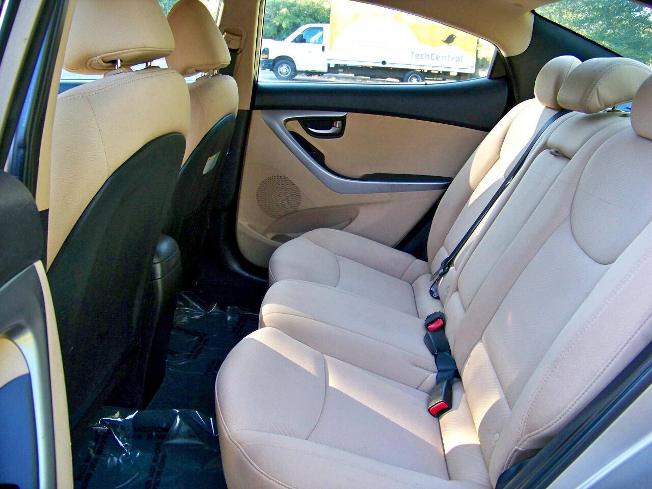 Hyundai Elantra GLS 4-Door 2013