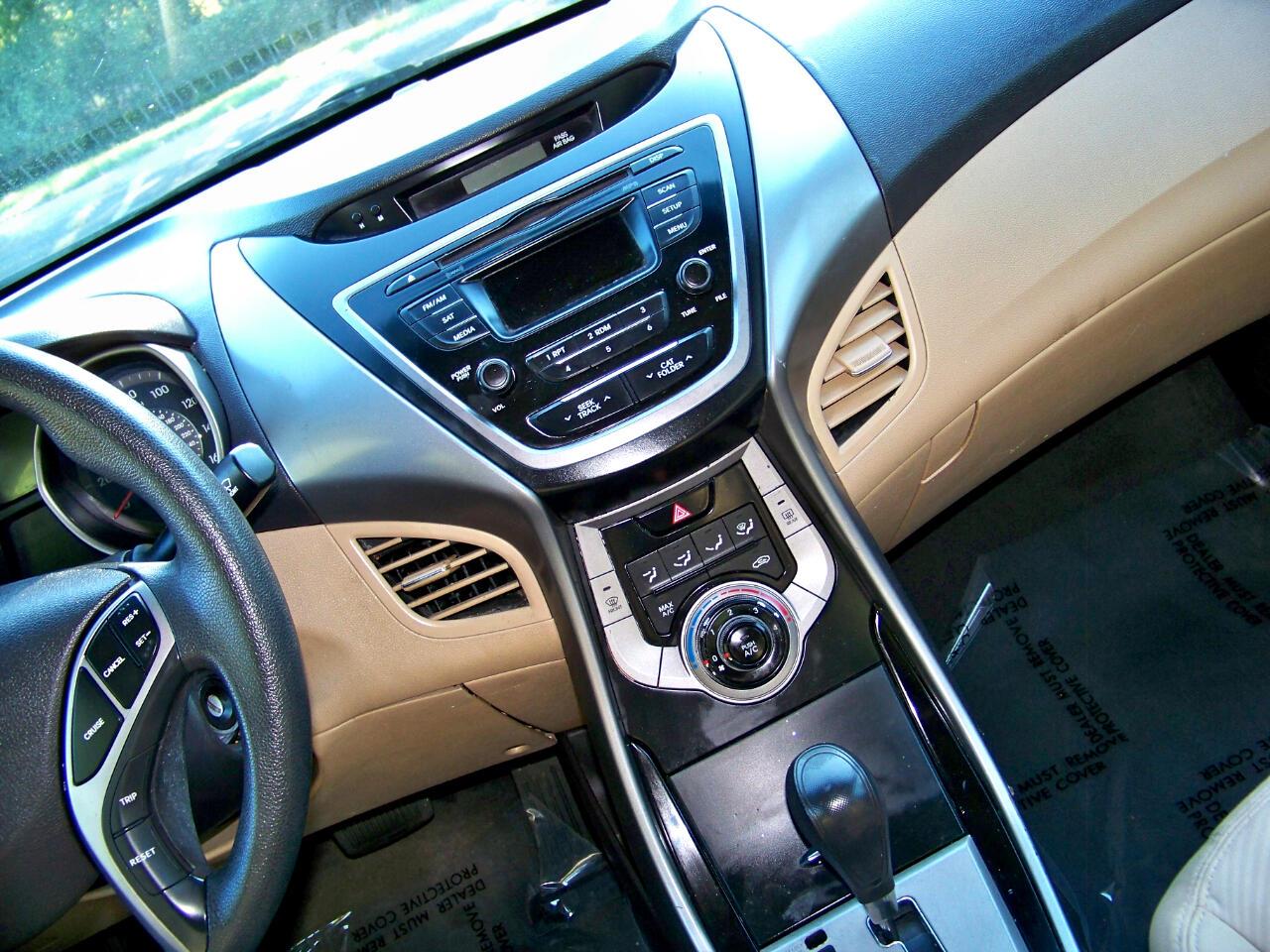 Hyundai Elantra GLS 4-Door 2013