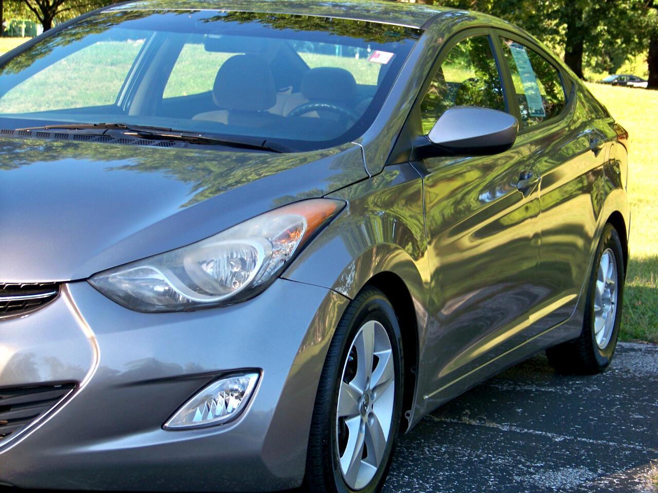 Hyundai Elantra GLS 4-Door 2013