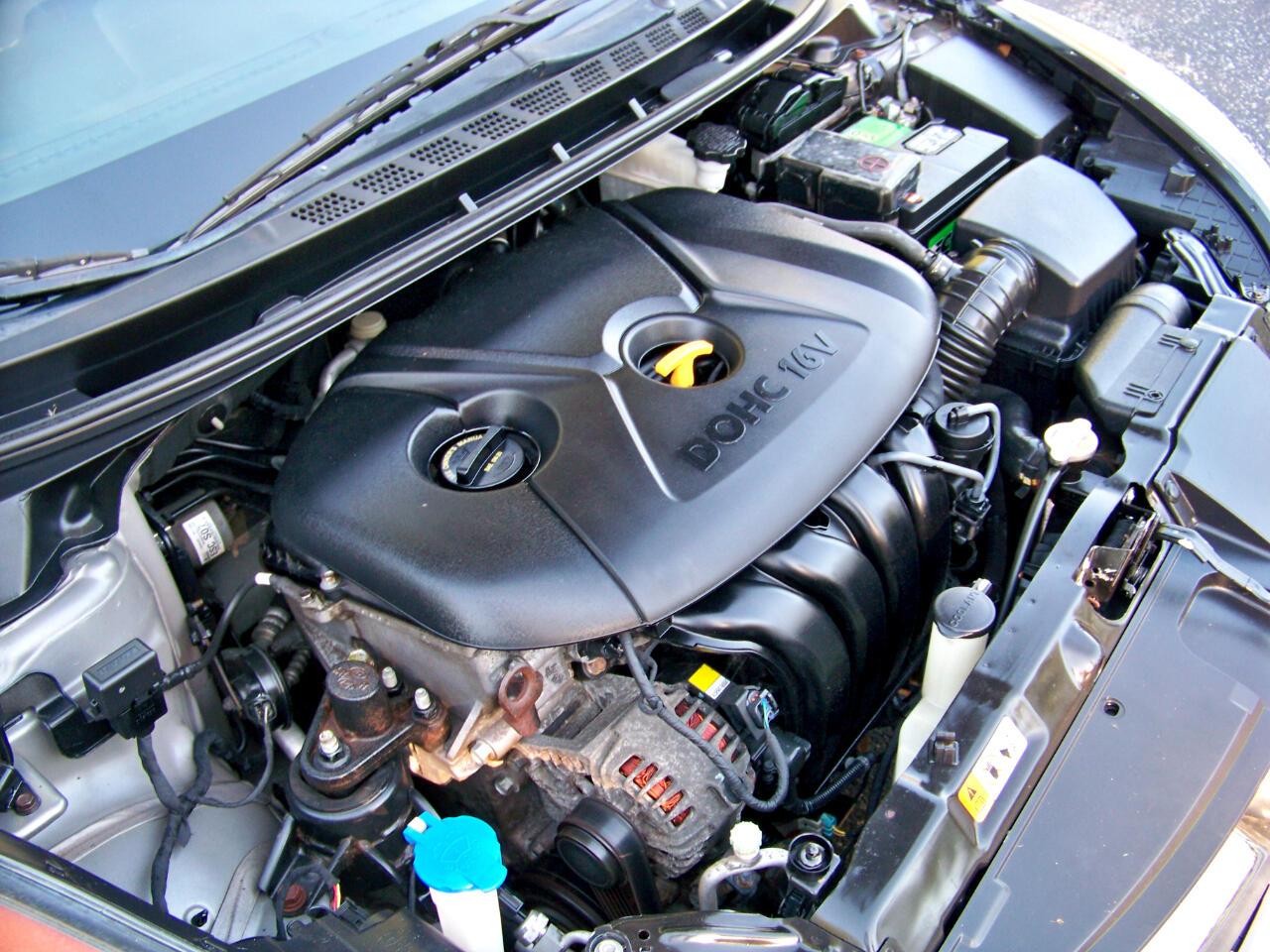 Hyundai Elantra GLS 4-Door 2013