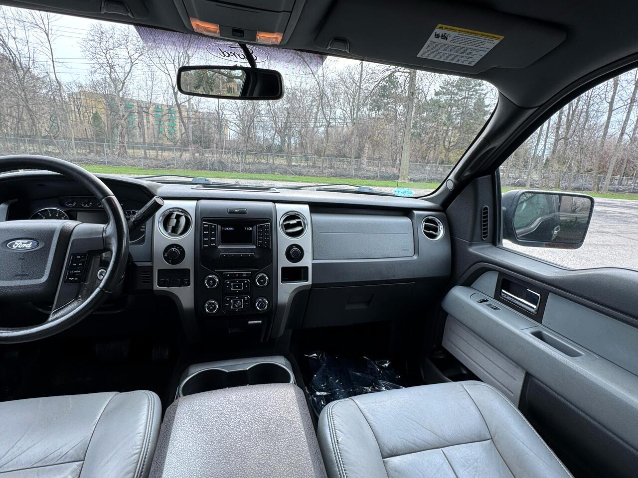 Ford F-150 XLT SuperCrew 4WD 2014