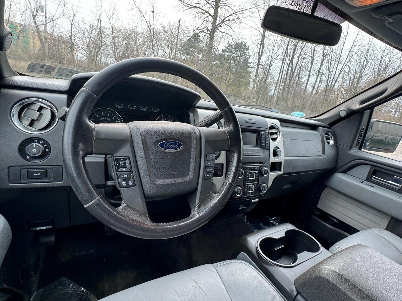 Ford F-150 XLT SuperCrew 4WD 2014