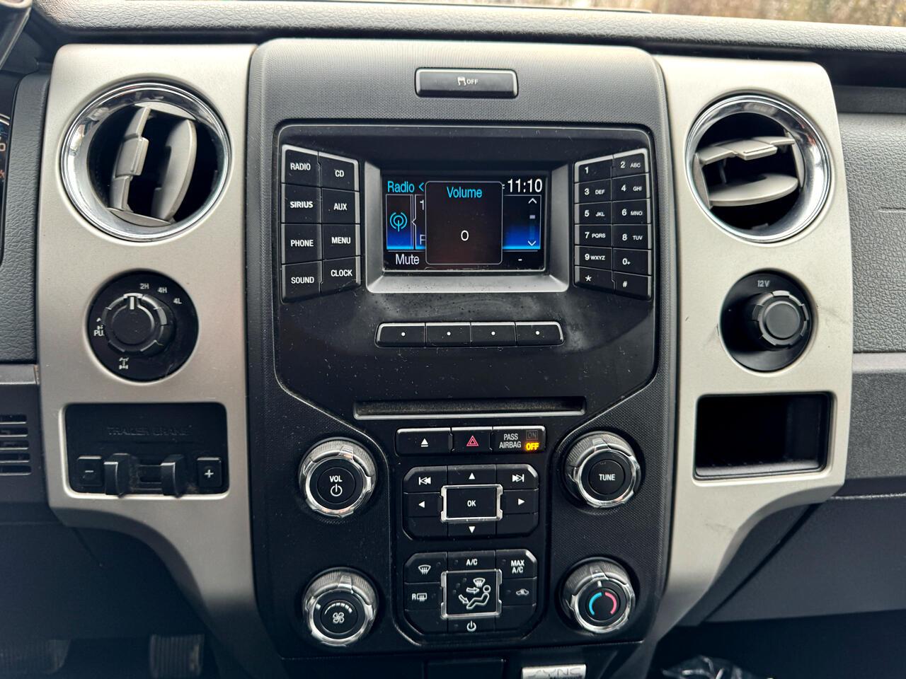 Ford F-150 XLT SuperCrew 4WD 2014