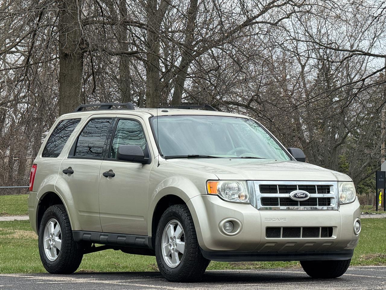 Ford Escape XLT FWD 2012